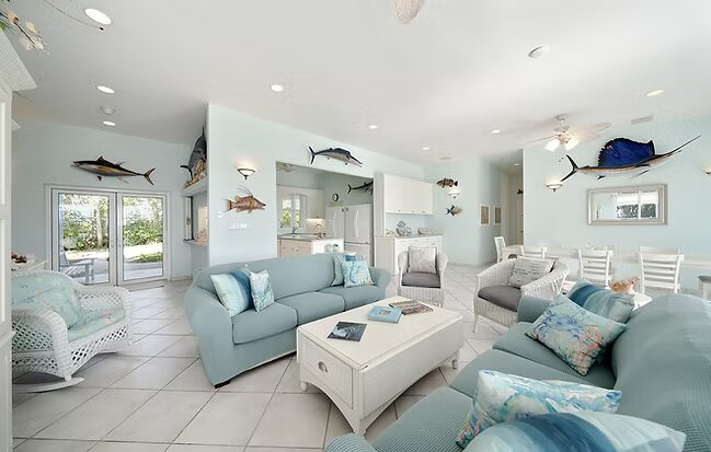 Lodge great room with catch mounts